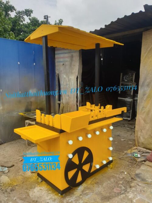 Xe đẩy bán trà sữa