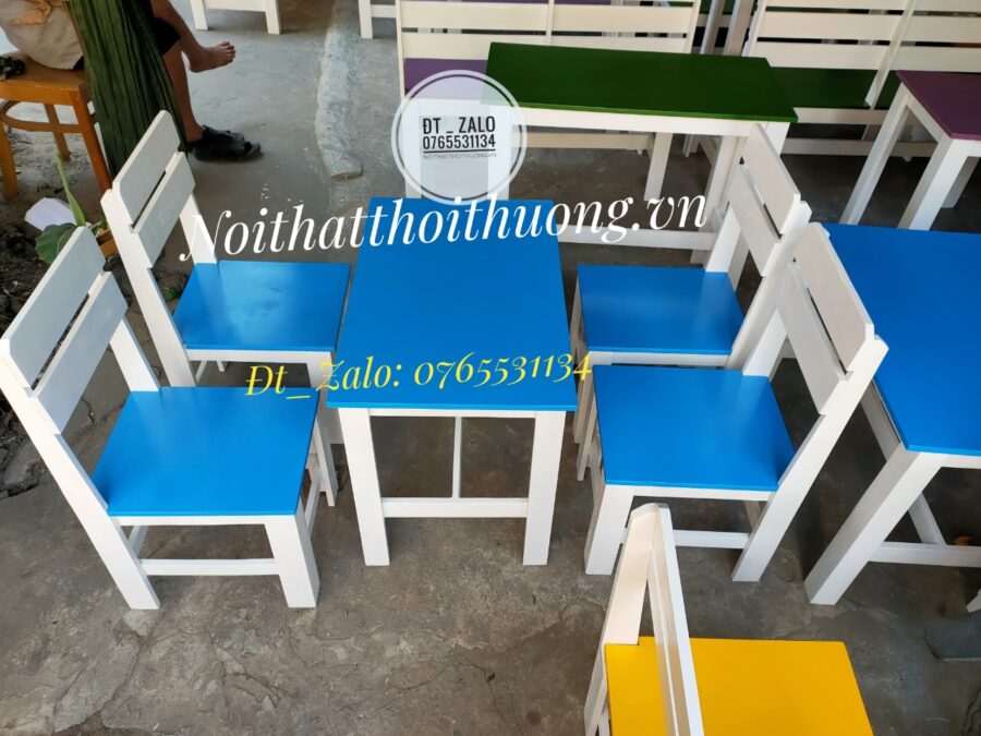 bàn ghế trà sữa gỗ